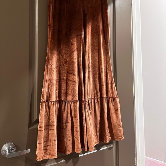 Velvet Flare Leggings - Picture 2 of 2